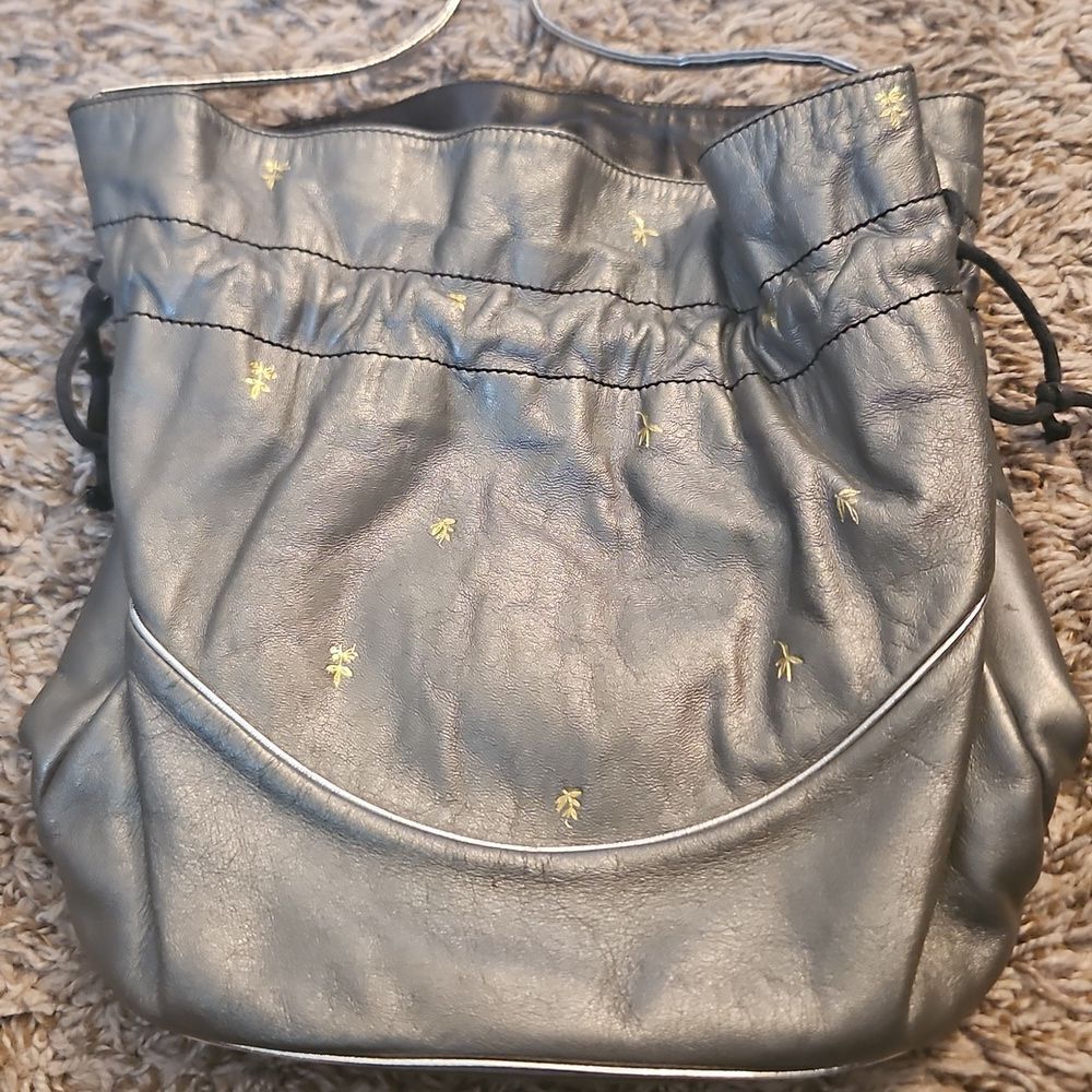 Vintage M.F. Monzini Metallic Gray Leather Bucket Bag – Made in Italy